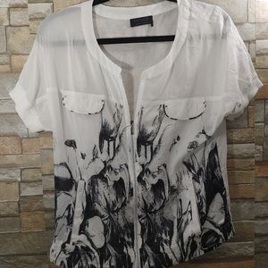 Apanage Collection Black and White Top Size 6
